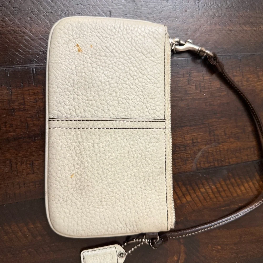Vintage White Pebble Leather Coach Wristlet Handbag